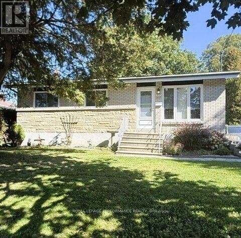 Property Photo:  418 Bellevue Crescent  ON K6H 5M9 