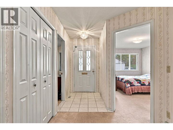 Property Photo:  2200 Gordon Drive 34  BC V1Y 8T7 