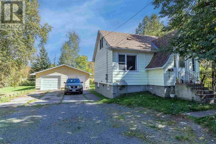 Property Photo: 1310 Peoples Rd ON P6C 3W8