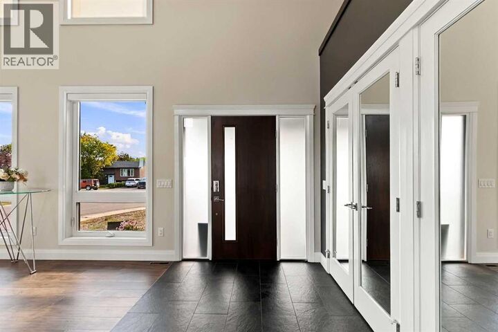 Property Photo:  122 Clenell Bay  AB T9K 1P5 