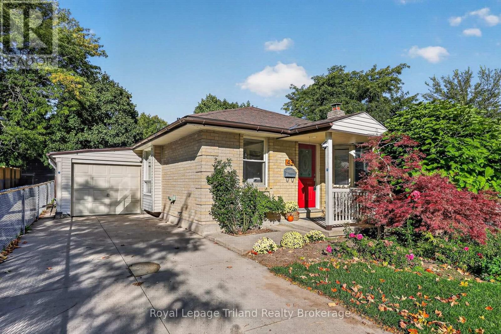 Property Photo:  43 Dundee Court  ON N6C 5E4 