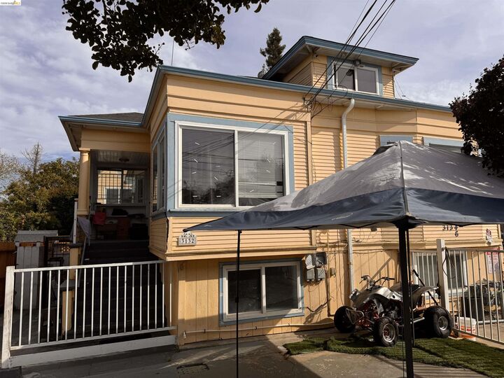 Property Photo: 3134 Pleitner Ave CA 94602