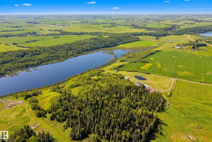 Property Photo: 49279 Rge Rd 240 AB T4X 0Z6