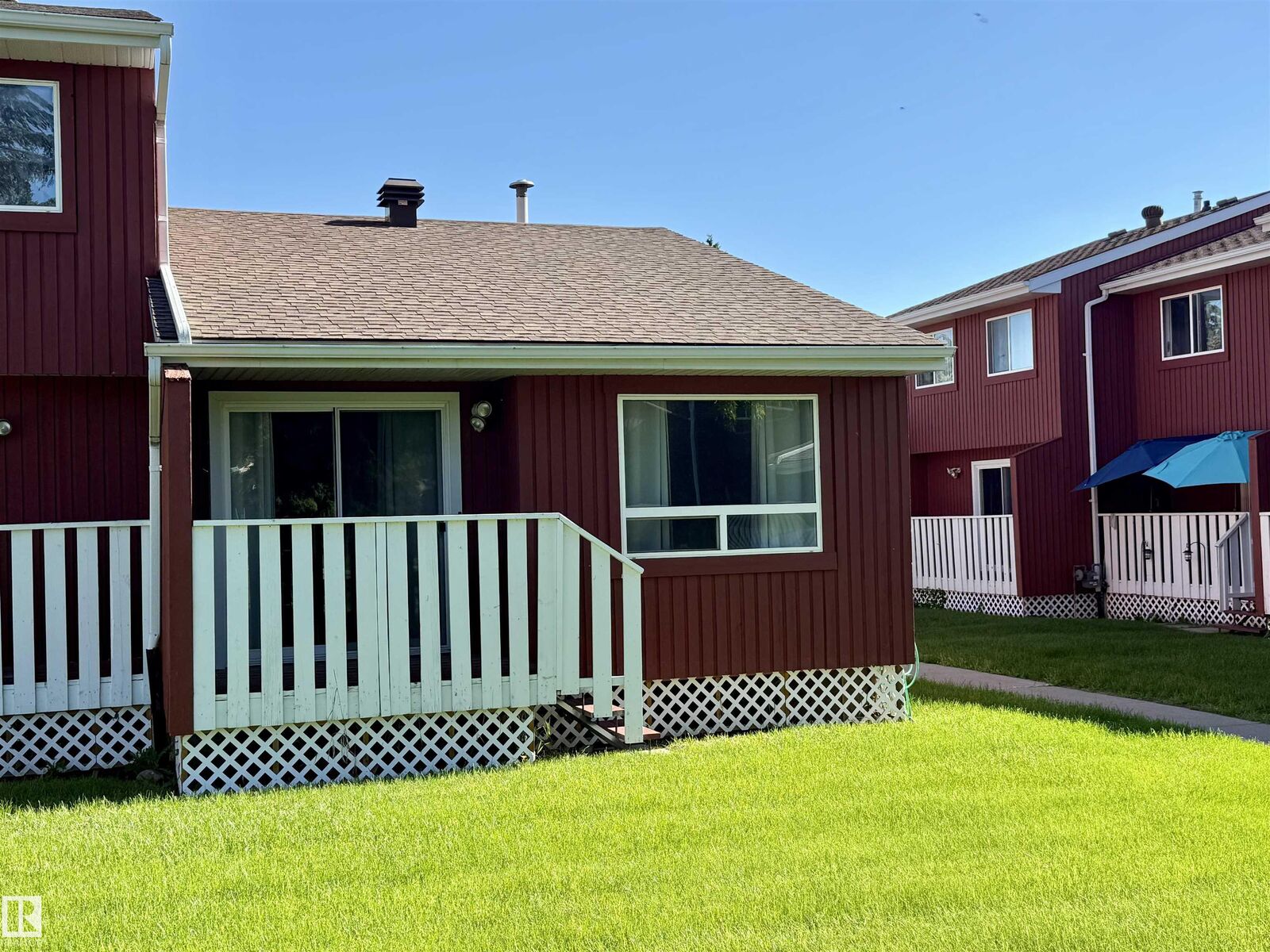 Property Photo:  10654 Beaumaris Road NW  AB T5X 3N4 