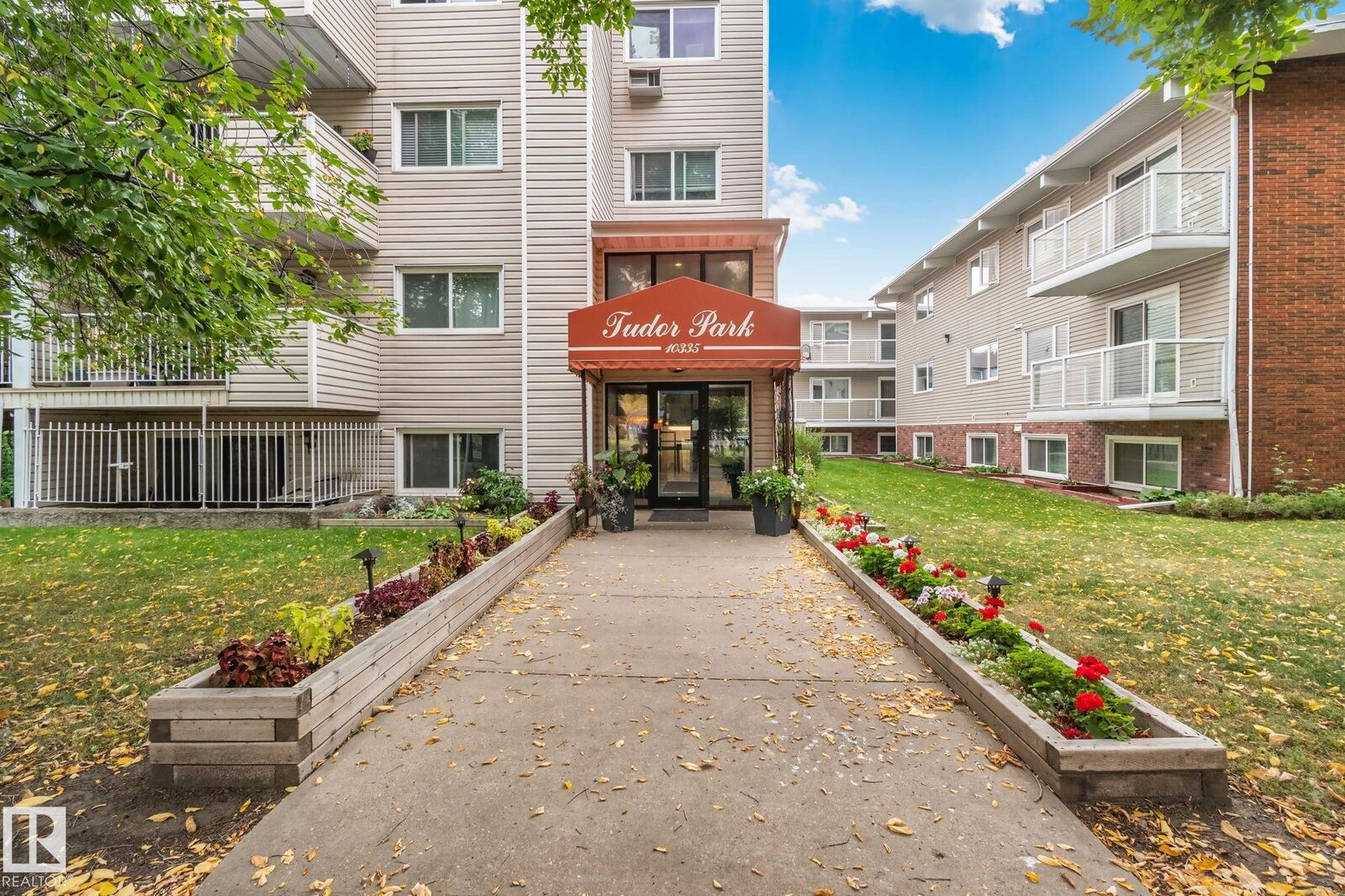 Property Photo:  10335 118 Street NW 305  AB T5K 1Y6 