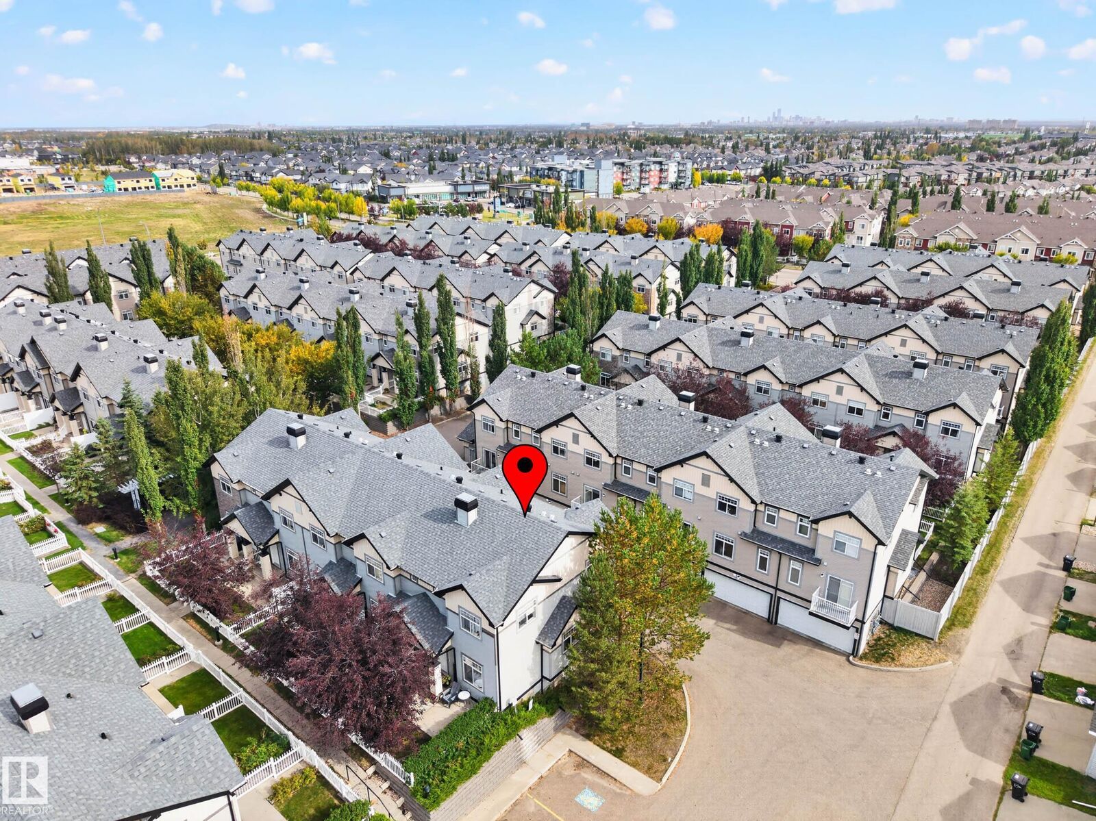 Property Photo: 465 Hemingway Road NW 20 AB T6M 0J7