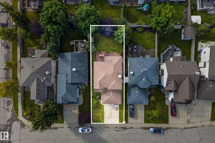Property Photo:  11813 11B Avenue NW  AB T6J 7E3 