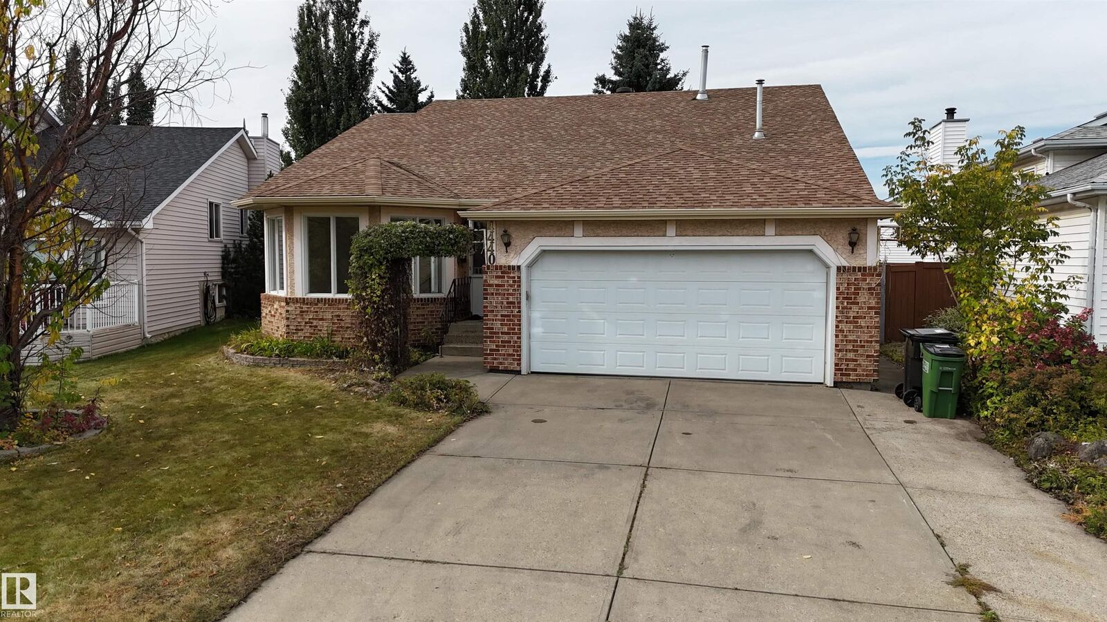 Property Photo:  4440 32 Street NW  AB T6T 1G5 