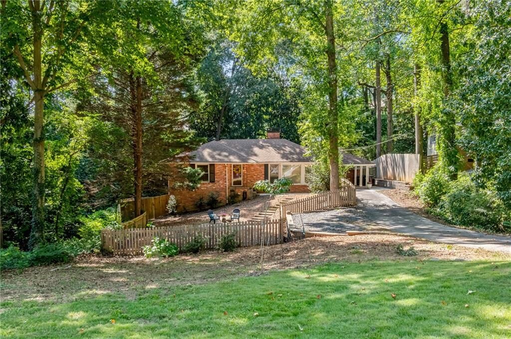 Property Photo:  2332 Tanglewood Circle NE  GA 30345 