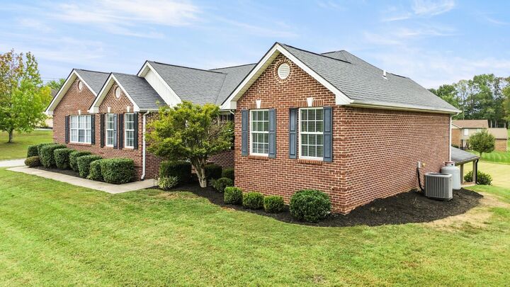 Property Photo:  92 Water Cliff Drive  KY 42503 