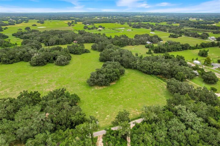 Property Photo:  Cr 722  FL 33597 