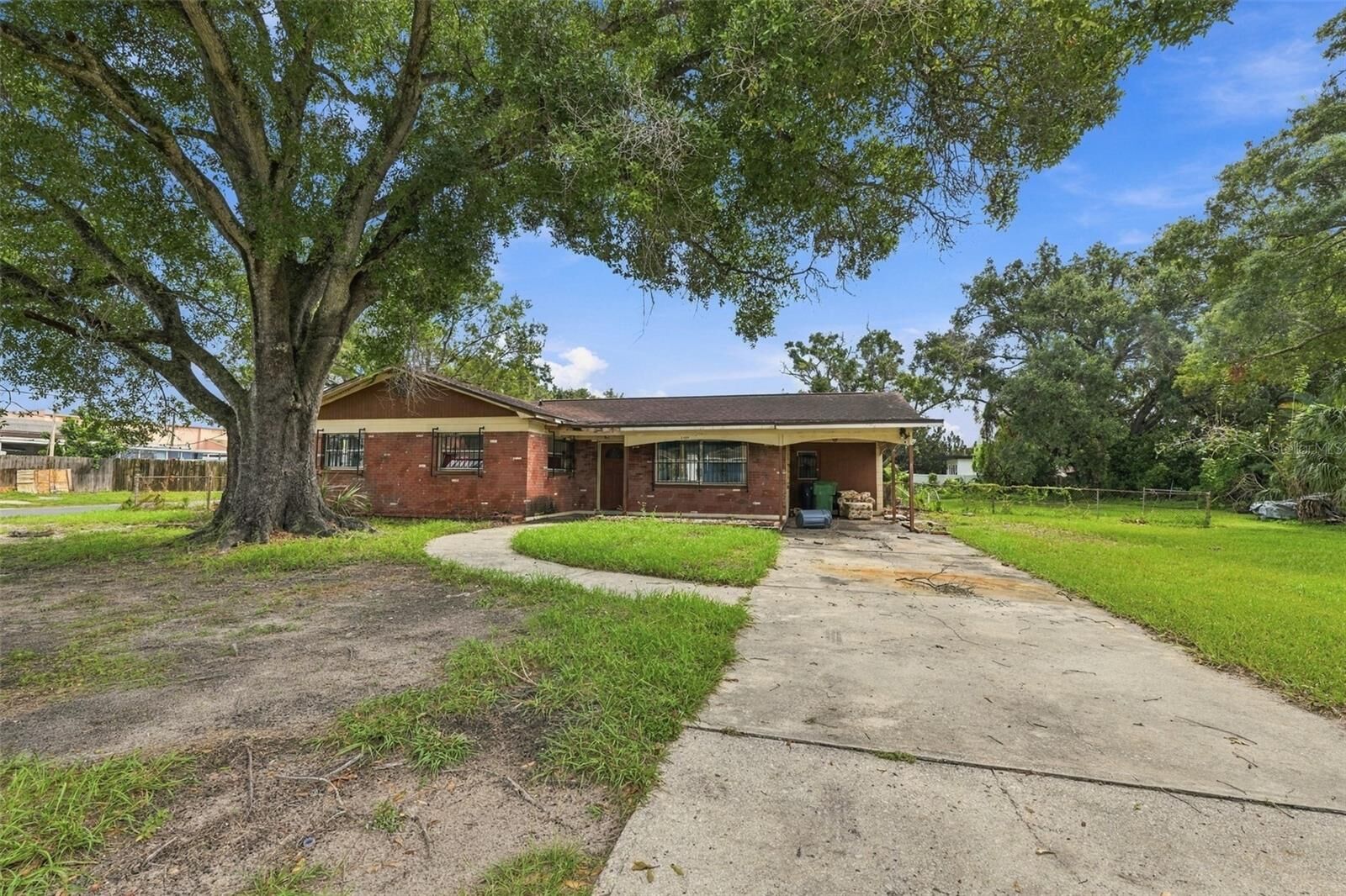 Property Photo:  2709 N Lincoln Avenue  FL 33607 