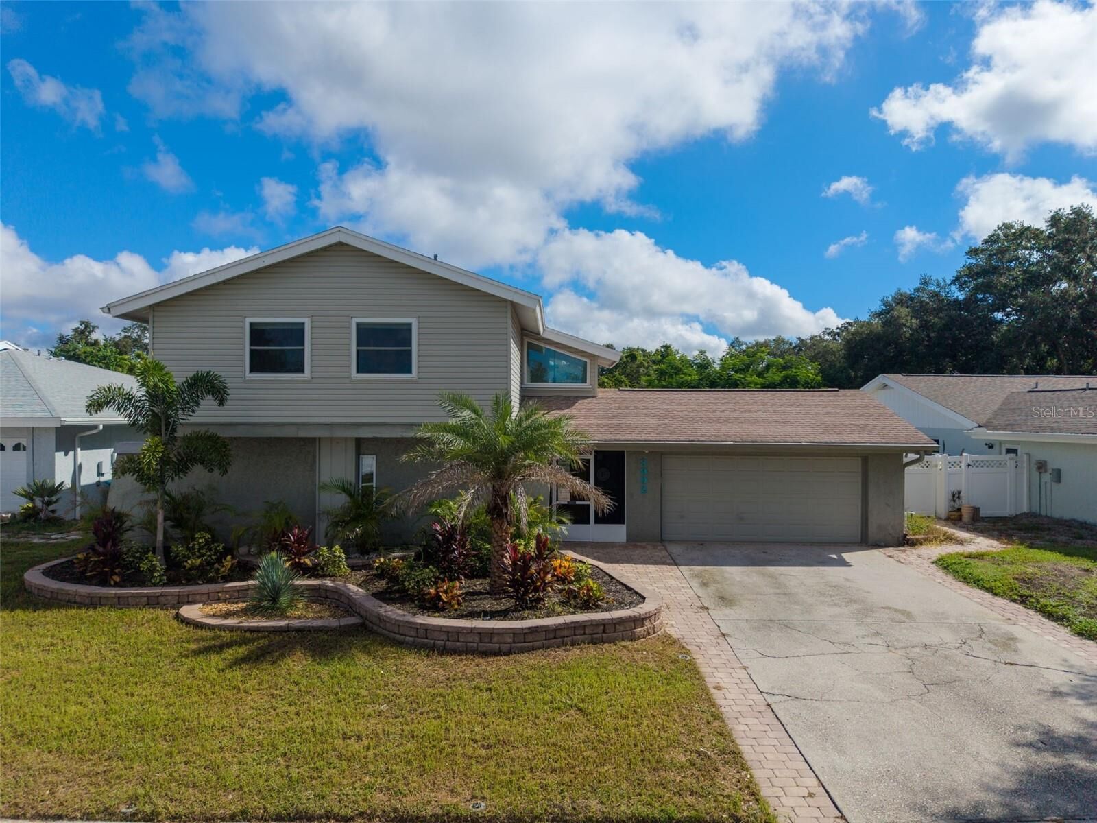 Property Photo:  3992 Orchard Hill Circle  FL 34684 