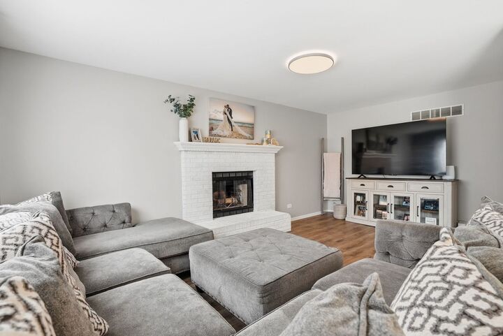 Property Photo: 1919 Spring Ridge Drive IL 60586