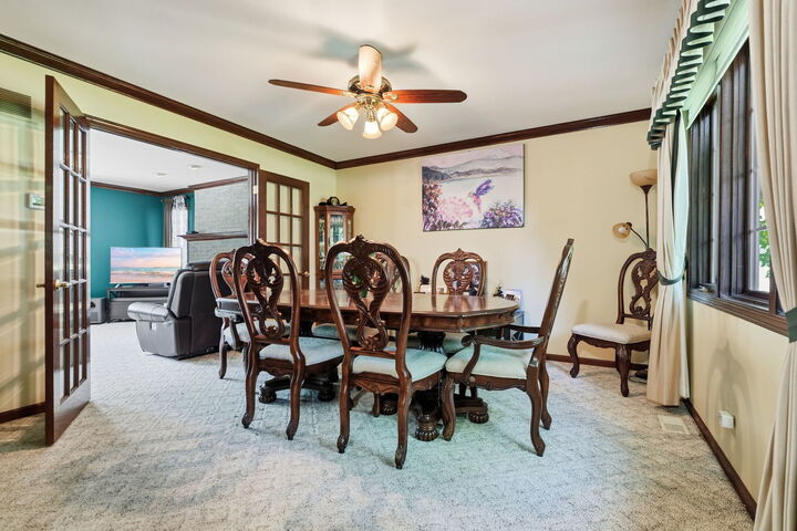 Property Photo:  10 S Hampton Court  IL 60417 