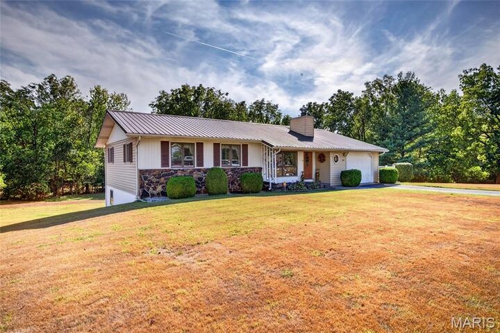Property Photo:  861 Allen Street  MO 65536 