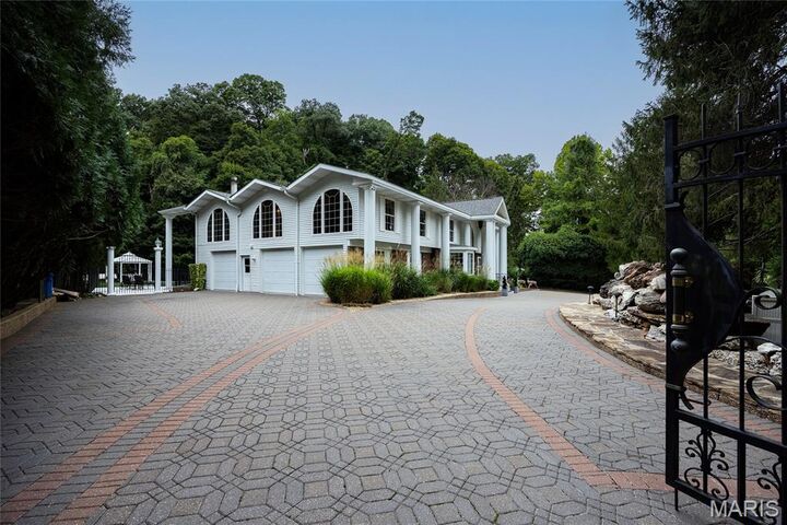 Property Photo:  76 River Valley Drive  MO 63017 