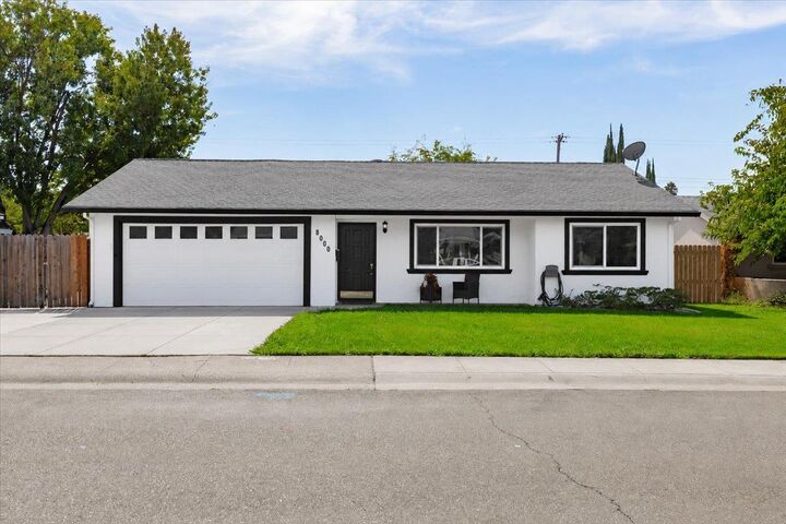 Property Photo: 8000 Alma Mesa Way CA 95610
