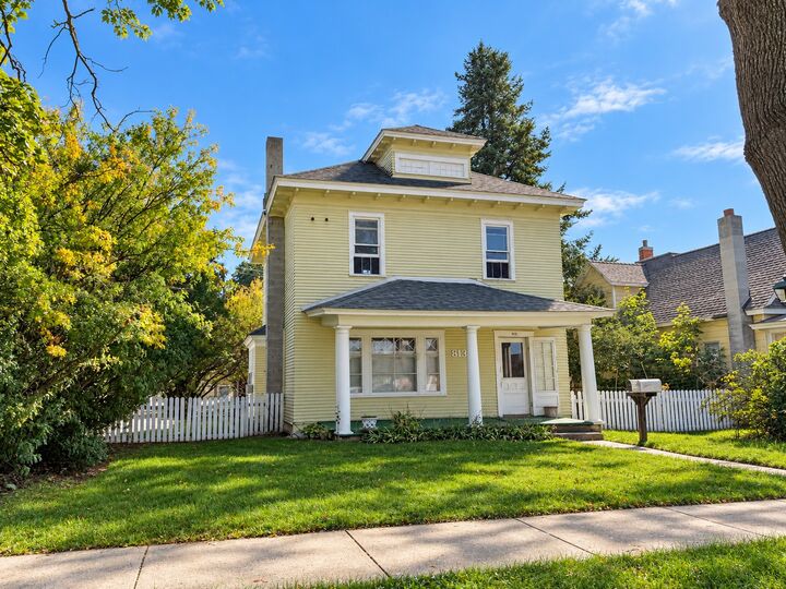 Property Photo:  813 S 3rd Street W  MT 59801 