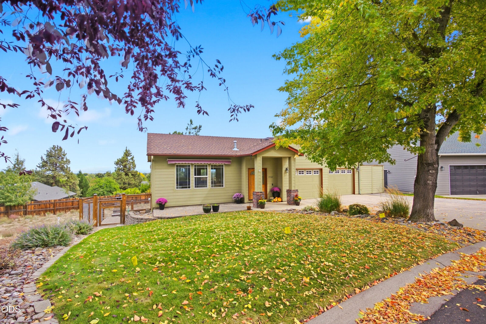 Property Photo: 2504 SW 32nd Street OR 97756