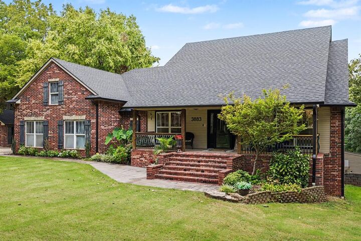 Property Photo: 3883 Tiffany Circle OK 73065
