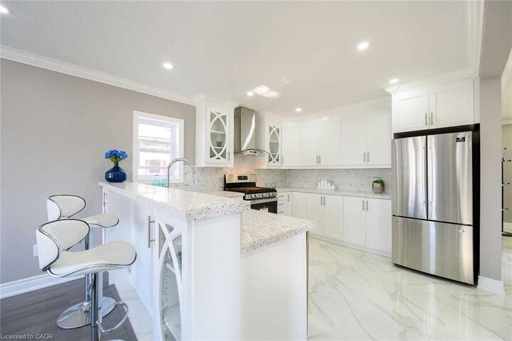 Photo de la propriété:  387 Upper Gage Avenue  ON L8V 4H8 
