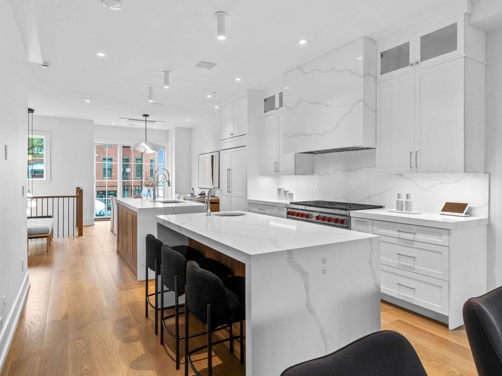 Property Photo:  555 E Broadway  MA 02127 