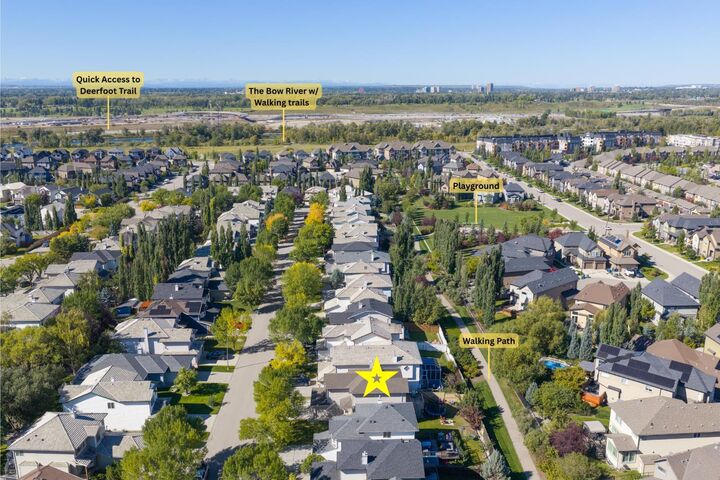 Property Photo: 42 Douglas Glen Circle SE AB T2Z 3T3