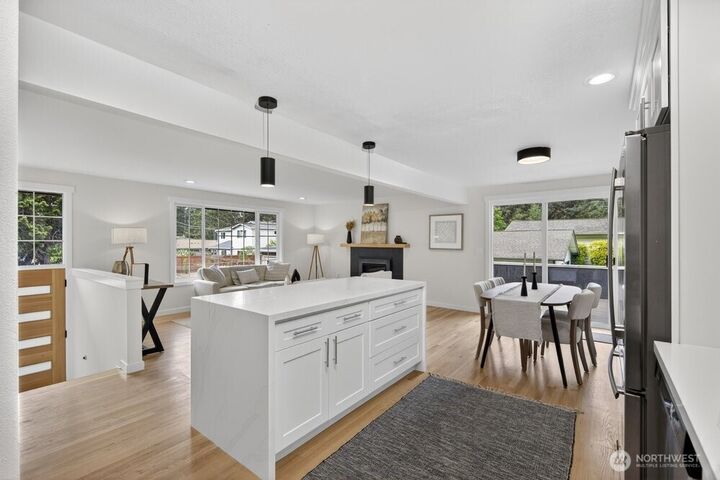 Property Photo:  8004  203rd Place SW  WA 98026 