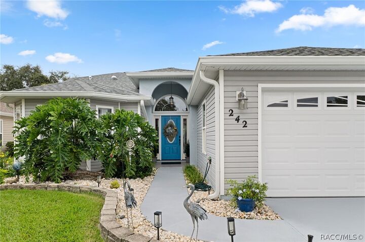 Property Photo:  242 N Golf Harbor Path  FL 34450 