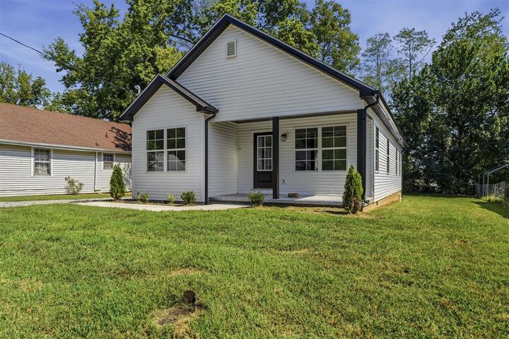 Property Photo:  209 Bryan Street  KY 42141 