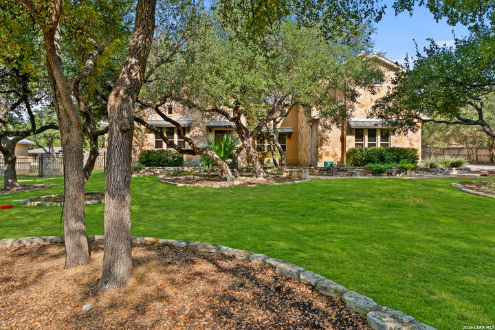 Property Photo:  650 Long Mdw  TX 78070 