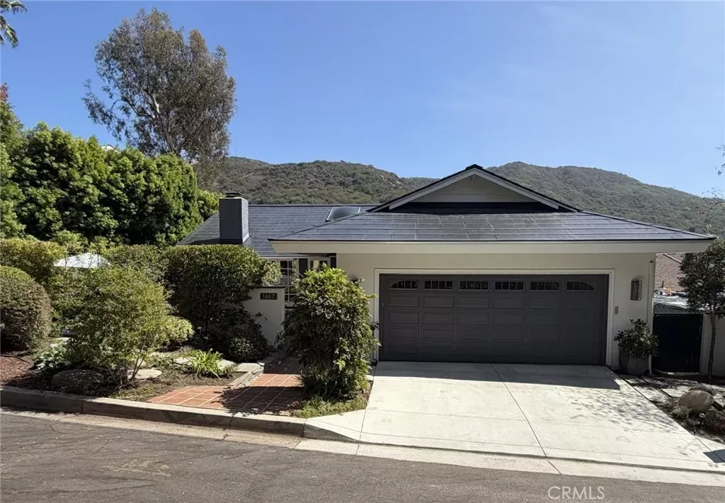 Property Photo: 1467 Regatta Road CA 92651