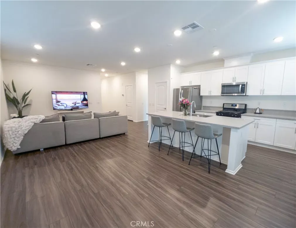 Property Photo:  14583 Gulfstream  CA 92553 