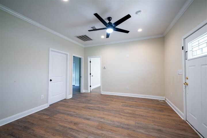 Property Photo:  1123 Horridge St Street  LA 70668 