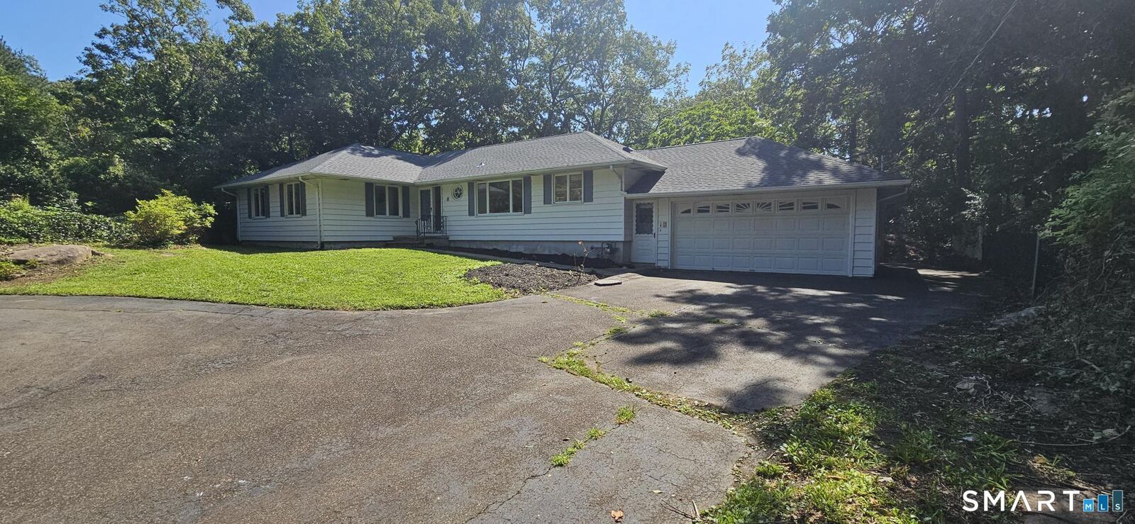 Property Photo:  162 Short Beach Road  CT 06512 