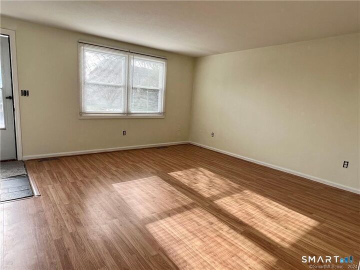 Property Photo:  15 Meadowrue Drive 15  CT 06033 