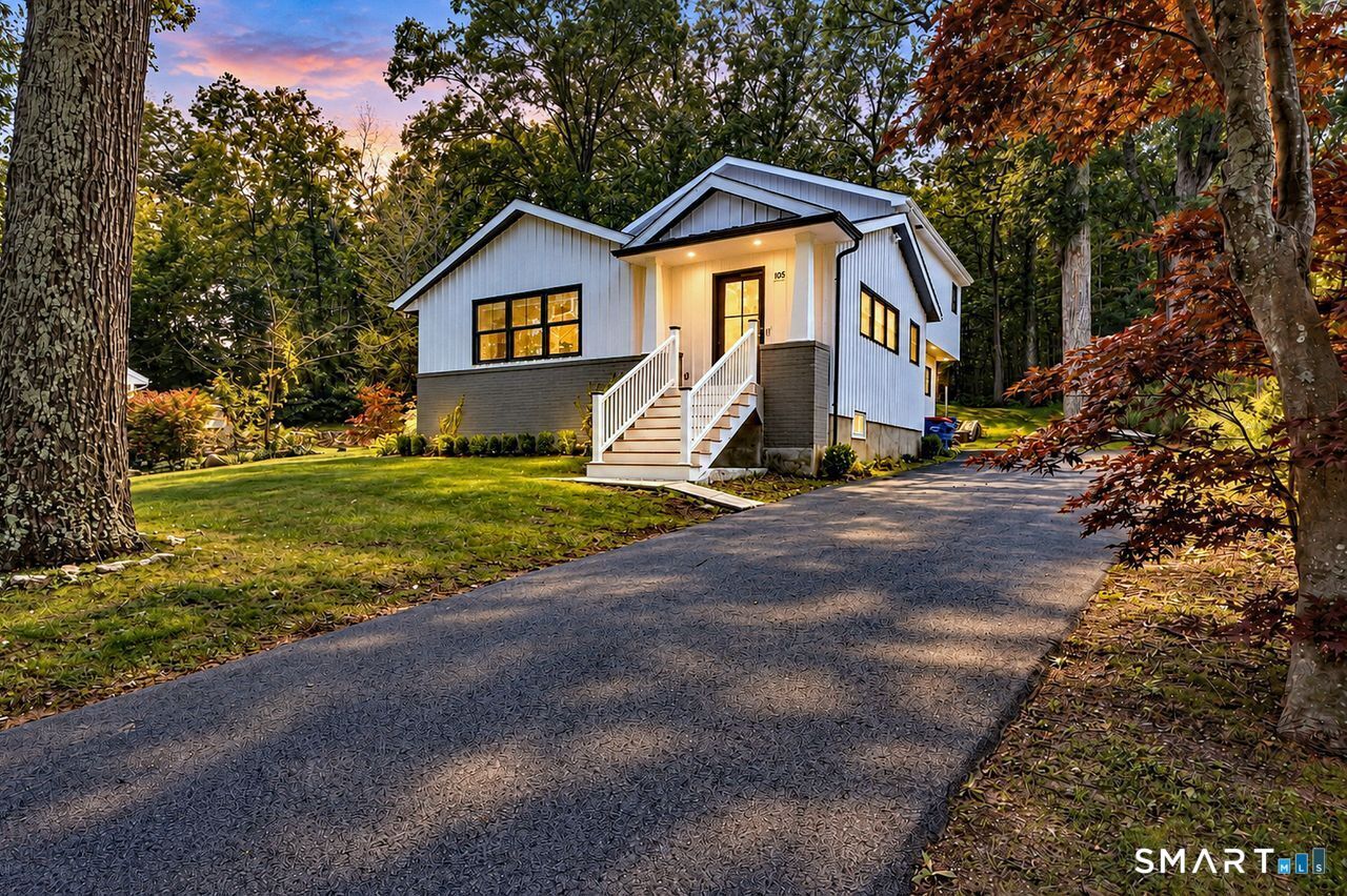 Property Photo: 105 Old Dike Road CT 06611