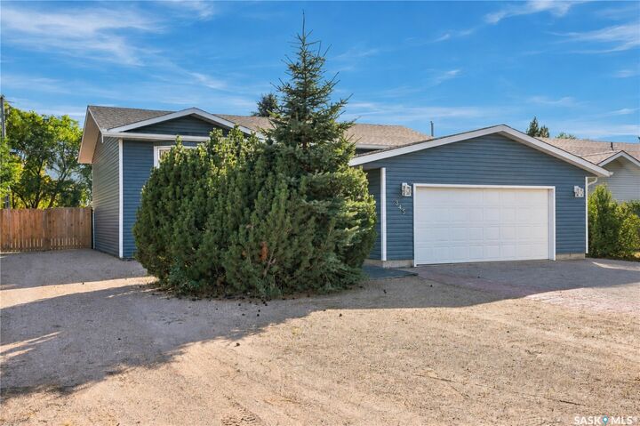 Property Photo:  345 Clark Avenue  SK S0K 0J0 