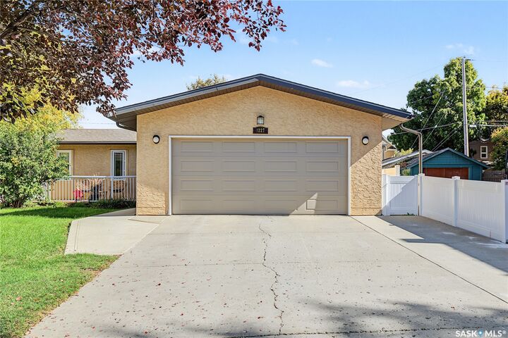 Property Photo: 1227 2nd Avenue NW SK S6H 3R6