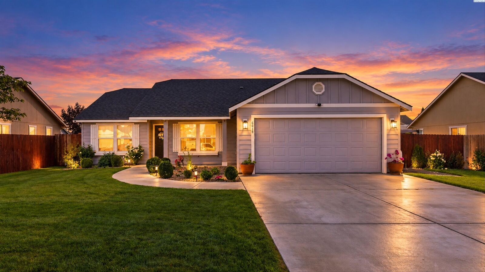 Property Photo:  6019 Washougal Lane  WA 99301 