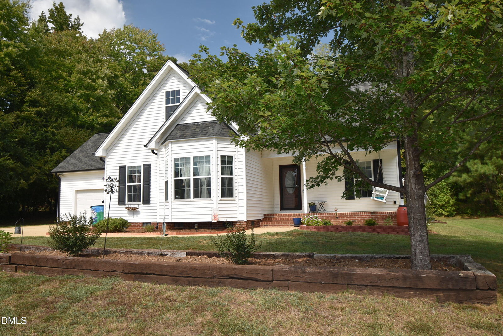 Property Photo: 165 Torrington Avenue NC 27525