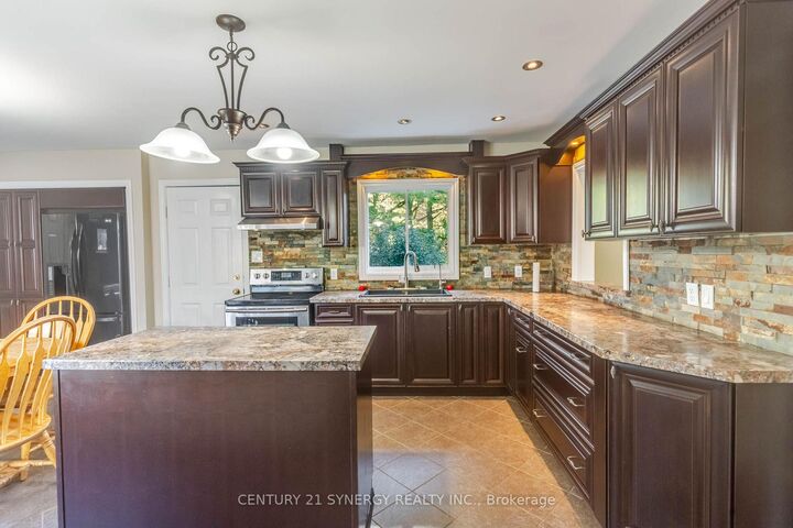 Property Photo: 20 Inverness Avenue ON K7H 3G6