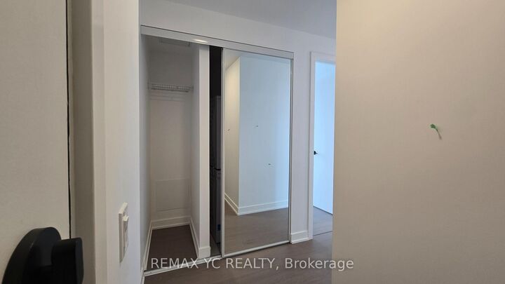Property Photo:  89 Montclair Avenue 1618  ON M5P 0A9 