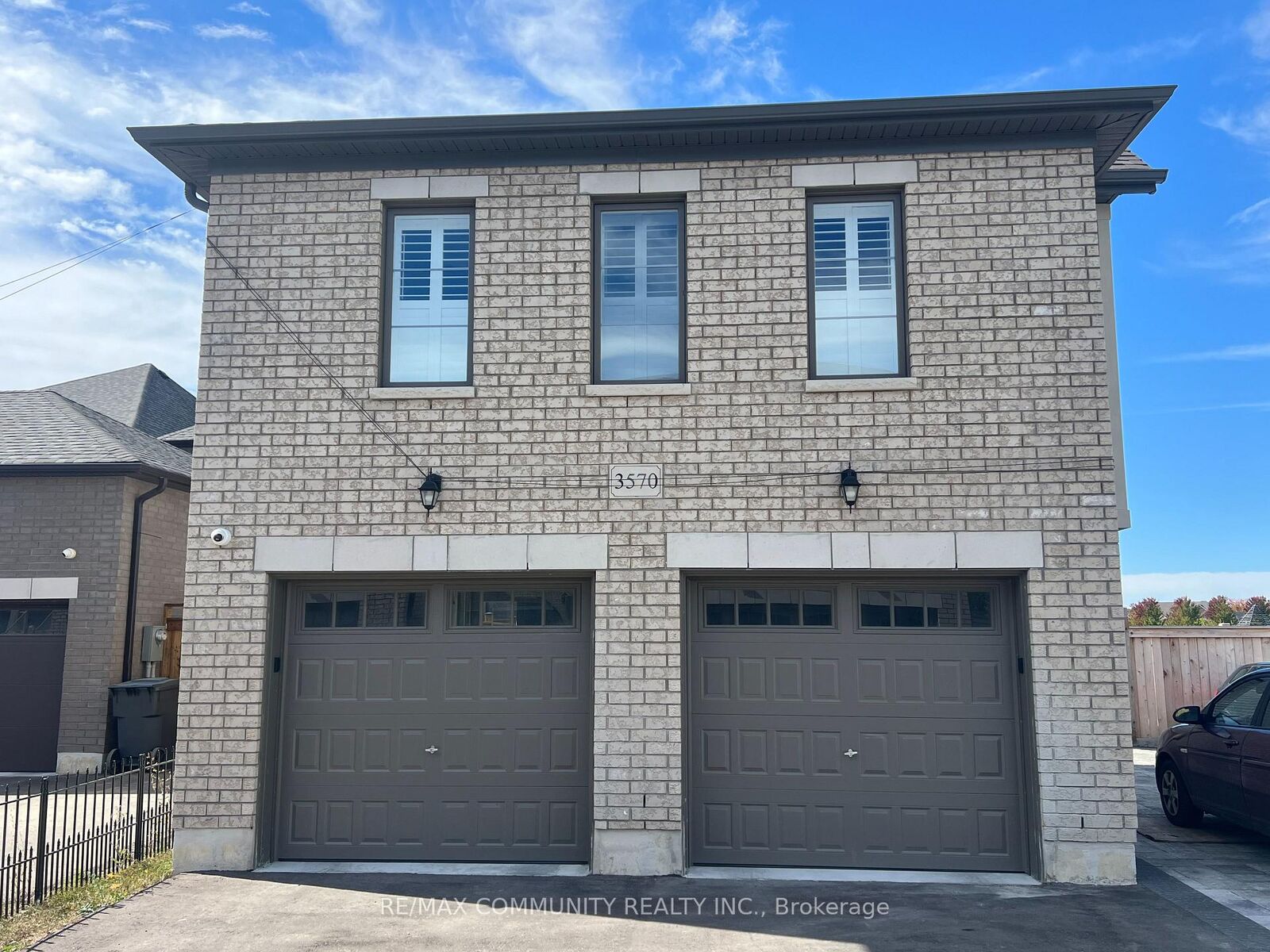 Property Photo:  3570 Bur Oak Avenue Coach House  ON L6B 1R8 