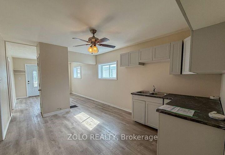 Property Photo:  309 Cedar Street N  ON P4N 6J7 