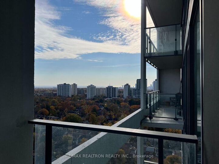 Property Photo:  5 Soudan Avenue 2505  ON M4S 1V5 
