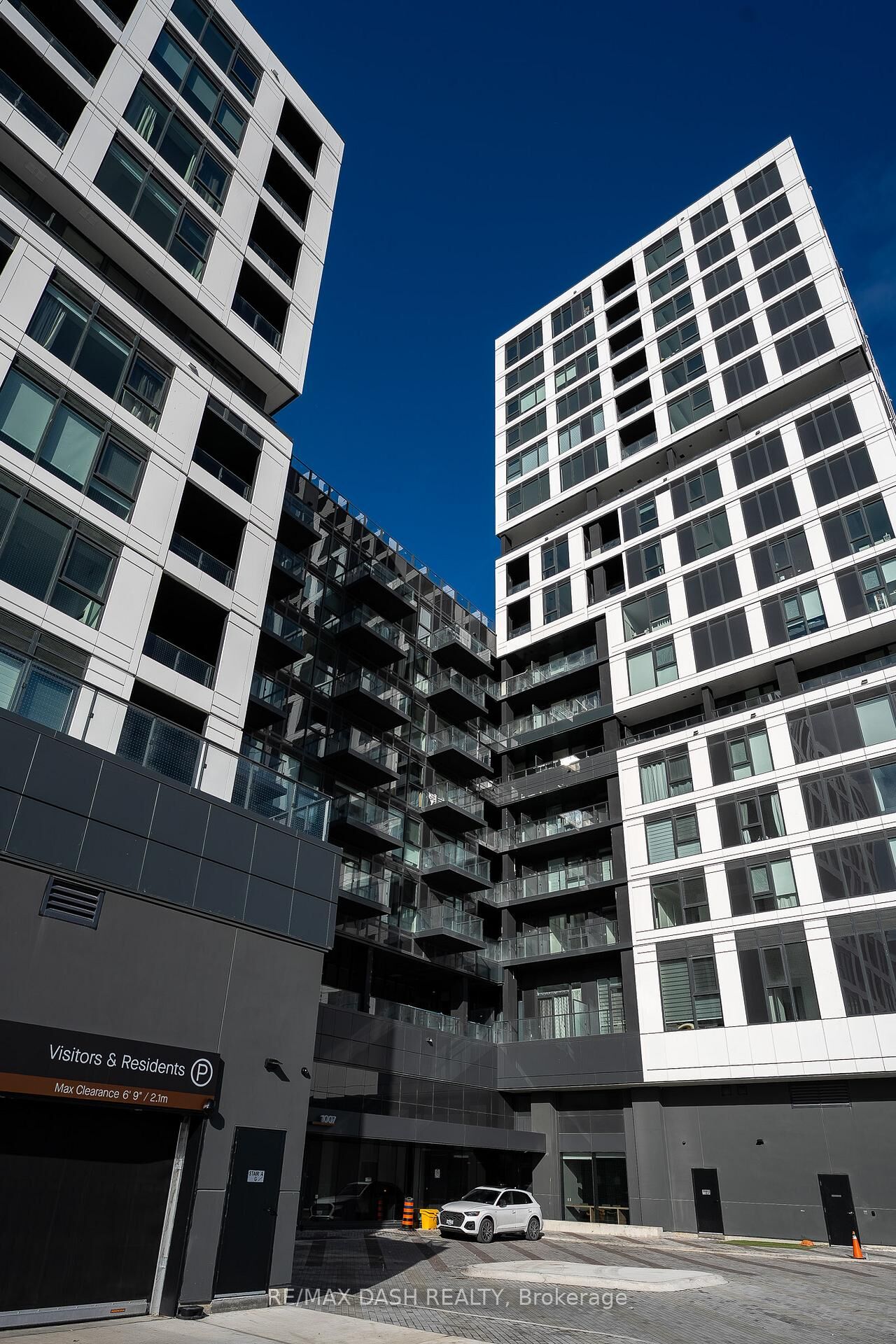 Property Photo:  1007 The Queensway Avenue 208  ON M8Z 0H4 