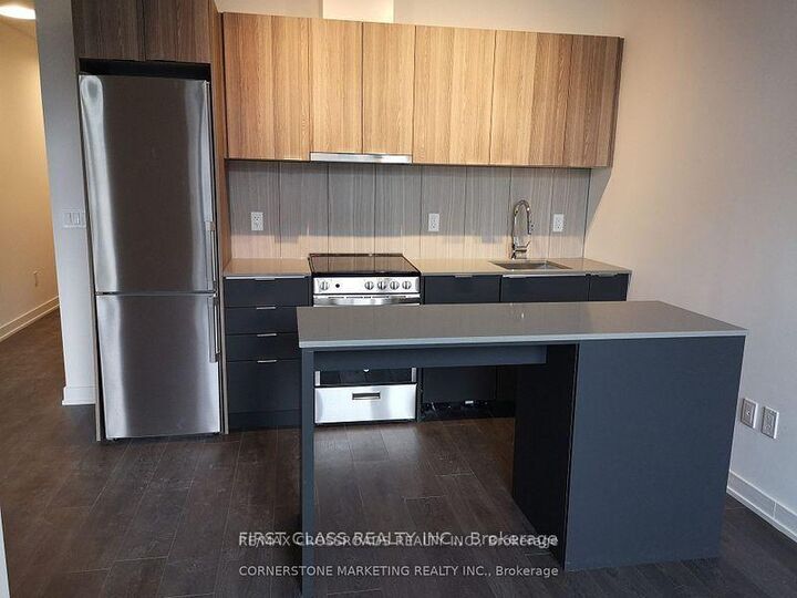 Property Photo:  8 Tippett Road 203  ON M3H 0E7 