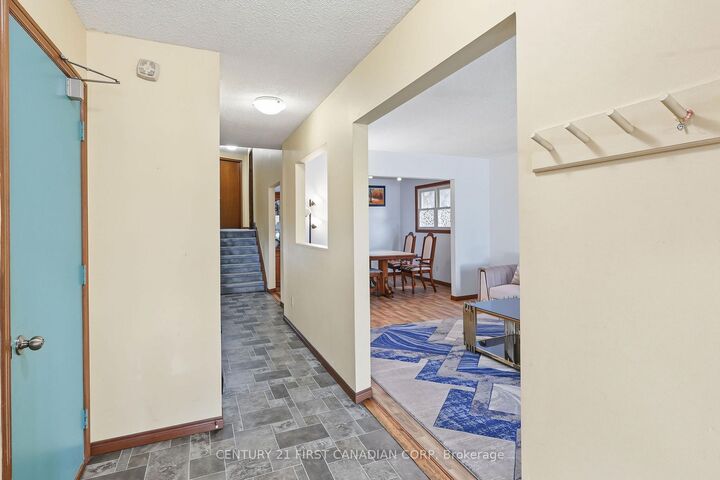 Property Photo:  48 Corinth Court  ON N5Y 5A8 